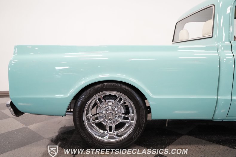 Unknown-C10-1967-Mint-Green-White-10