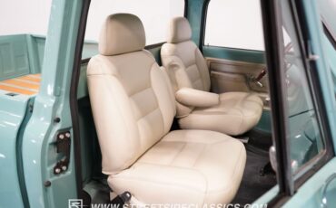 Unknown-C10-1967-Mint-Green-White-12