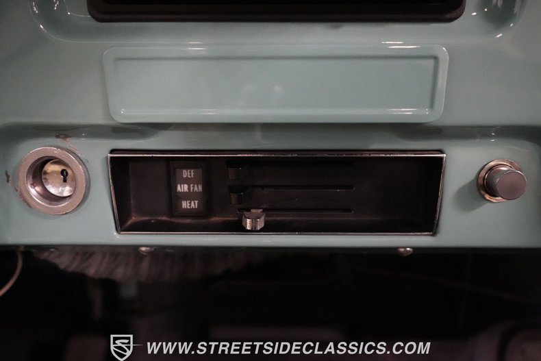 Unknown-C10-1967-Mint-Green-White-17