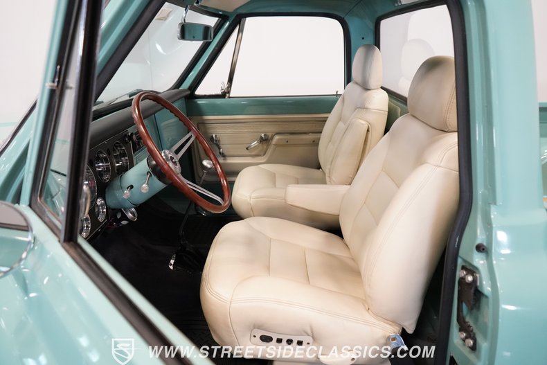 Unknown-C10-1967-Mint-Green-White-20