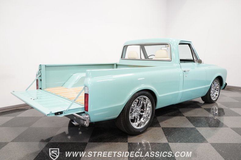 Unknown-C10-1967-Mint-Green-White-35