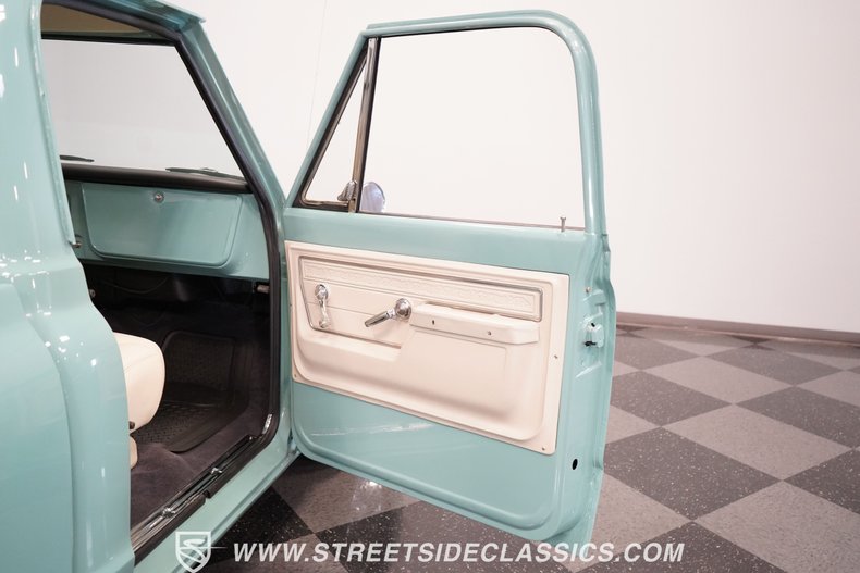 Unknown-C10-1967-Mint-Green-White-42