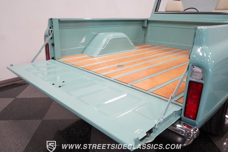 Unknown-C10-1967-Mint-Green-White-49