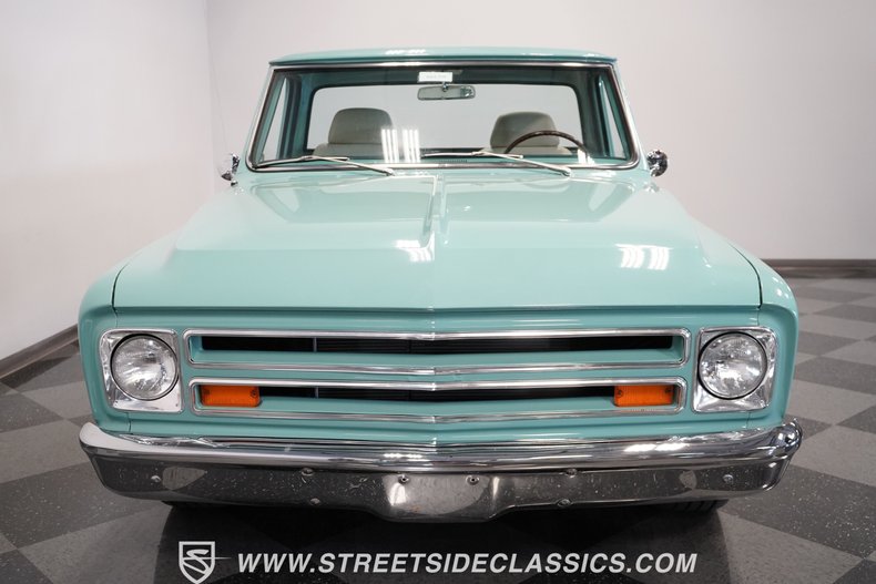 Unknown-C10-1967-Mint-Green-White