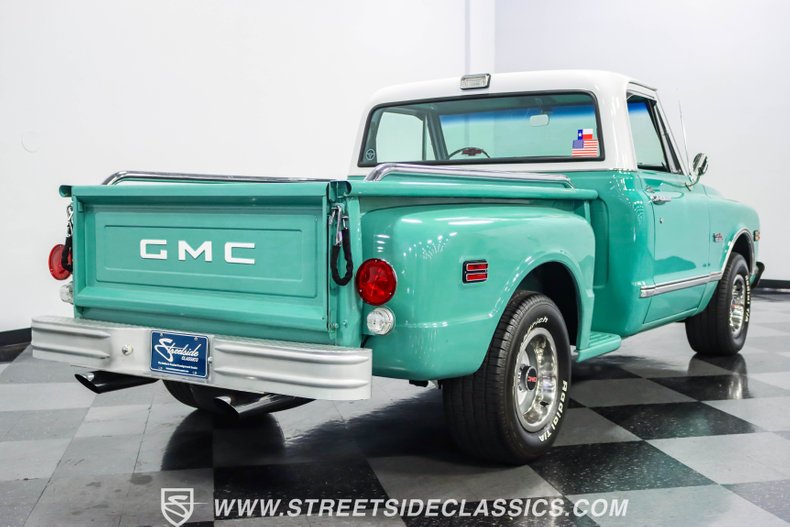Unknown-C10-1968-Seafoam-Green-Black-3
