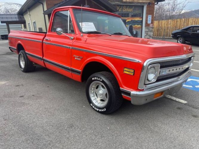 Unknown-C10-1969-Orange-Black-14