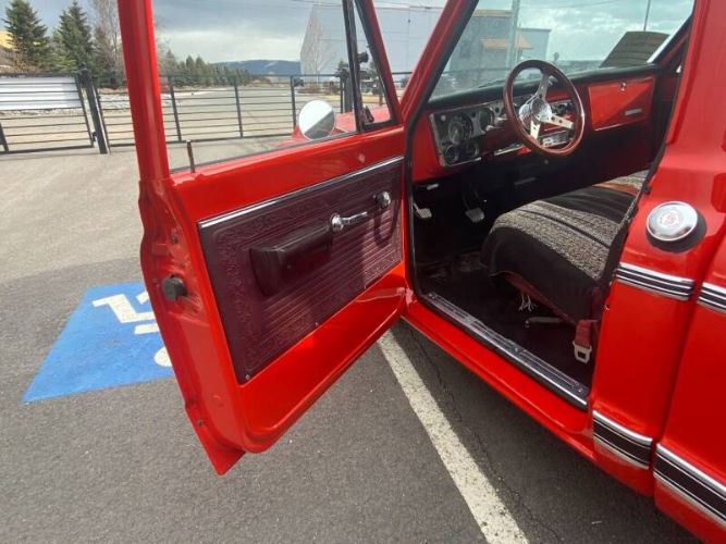 Unknown-C10-1969-Orange-Black-15