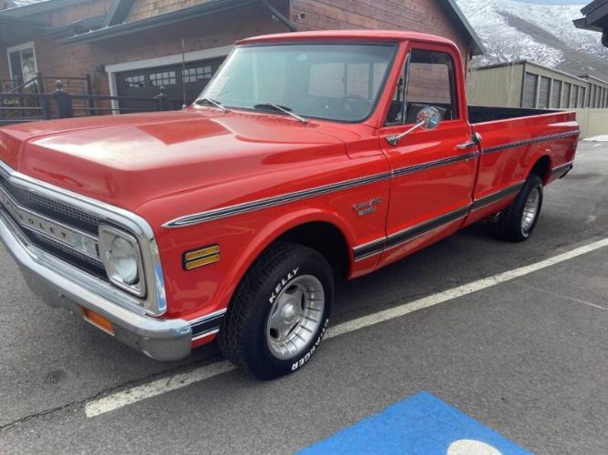 Unknown-C10-1969-Orange-Black