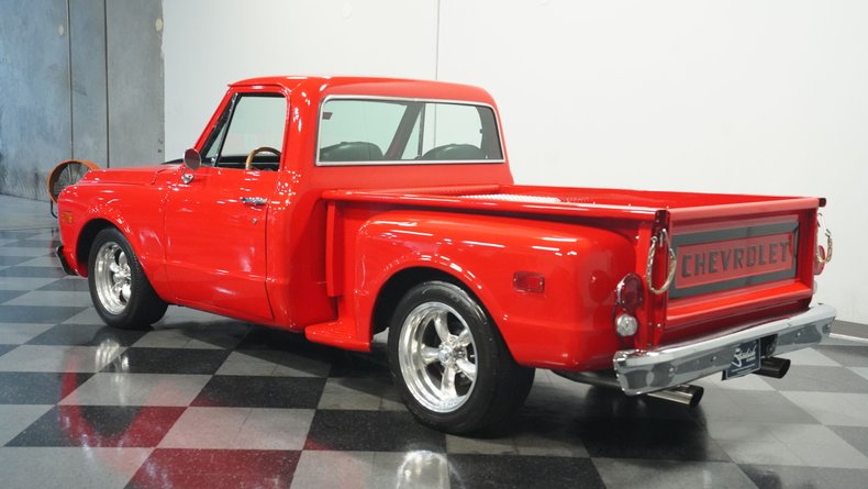 Unknown-C10-1969-Red-Black-1