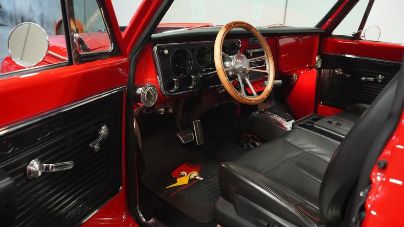 Unknown-C10-1969-Red-Black-10