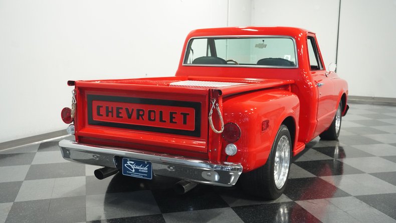 Unknown-C10-1969-Red-Black-12