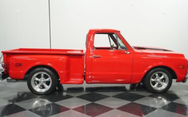Unknown-C10-1969-Red-Black-16