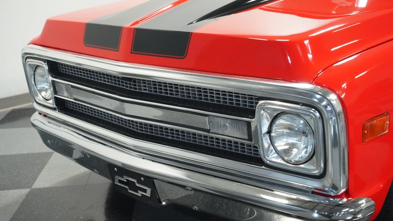 Unknown-C10-1969-Red-Black-17