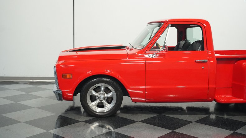 Unknown-C10-1969-Red-Black-18