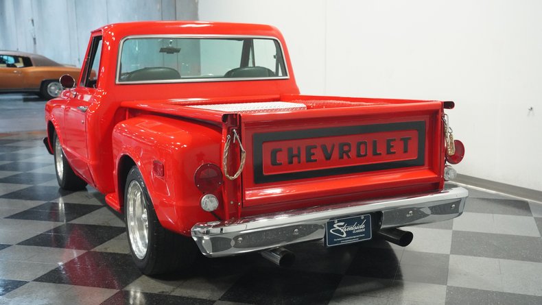 Unknown-C10-1969-Red-Black-2