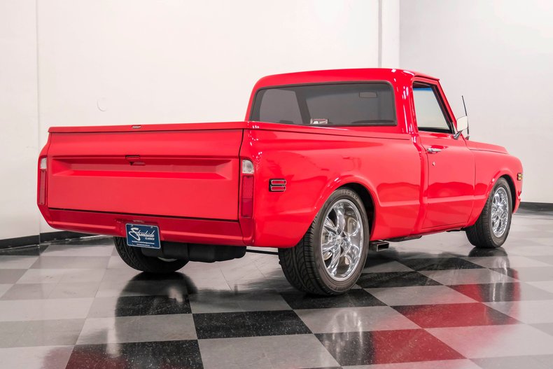 Unknown-C10-1969-Red-Black-26