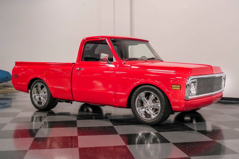 Unknown-C10-1969-Red-Black-28