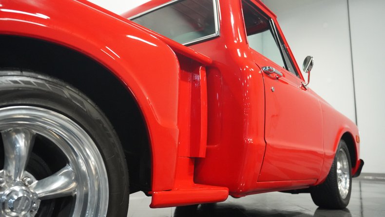 Unknown-C10-1969-Red-Black-28