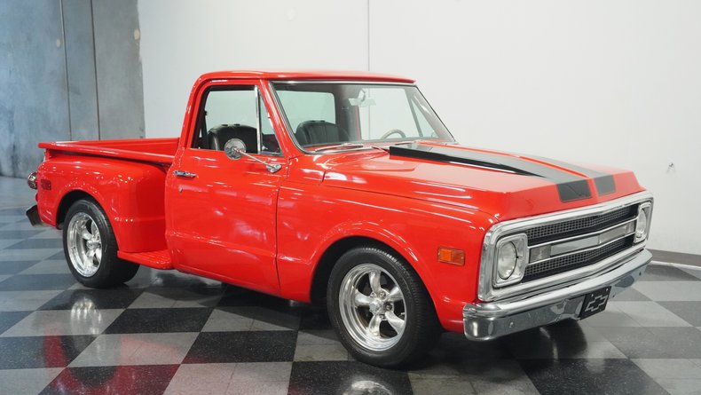 Unknown-C10-1969-Red-Black-3