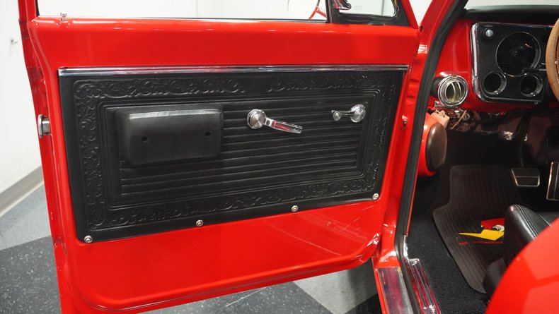 Unknown-C10-1969-Red-Black-34