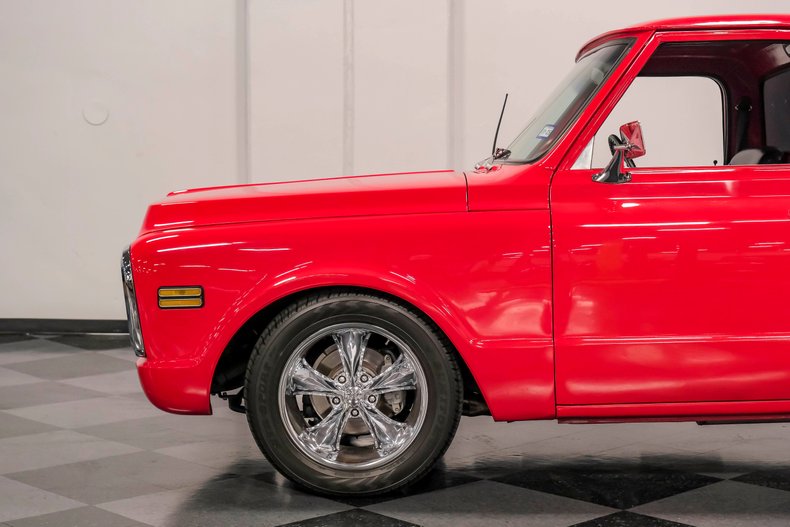 Unknown-C10-1969-Red-Black-37