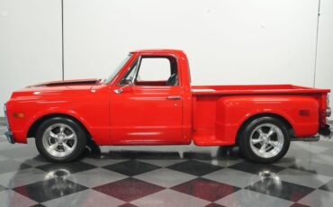 Unknown-C10-1969-Red-Black