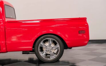 Unknown-C10-1969-Red-Black-38