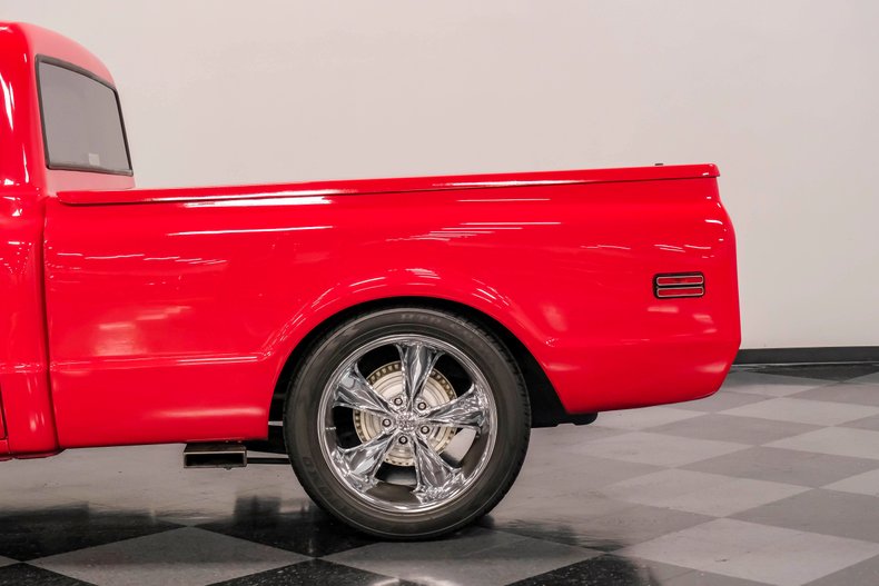 Unknown-C10-1969-Red-Black-38