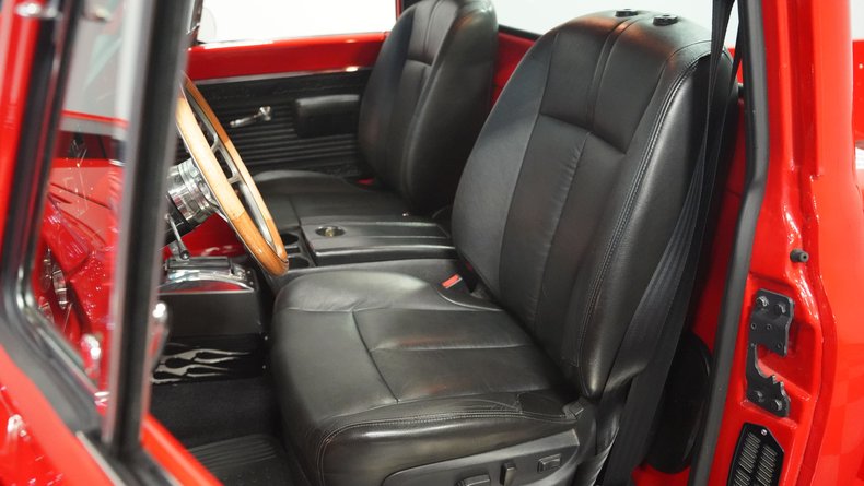 Unknown-C10-1969-Red-Black-38