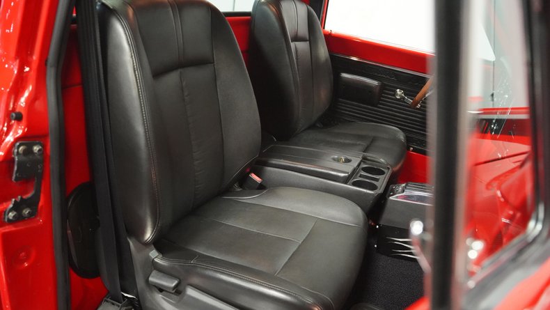Unknown-C10-1969-Red-Black-39