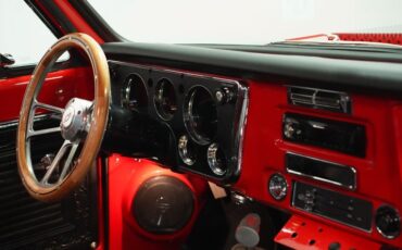 Unknown-C10-1969-Red-Black-42