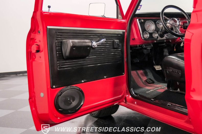 Unknown-C10-1969-Red-Black-45