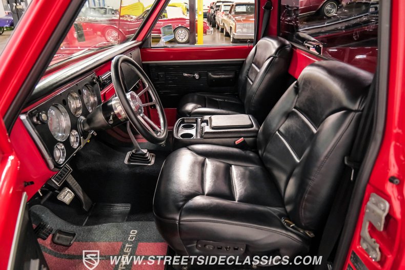 Unknown-C10-1969-Red-Black-48