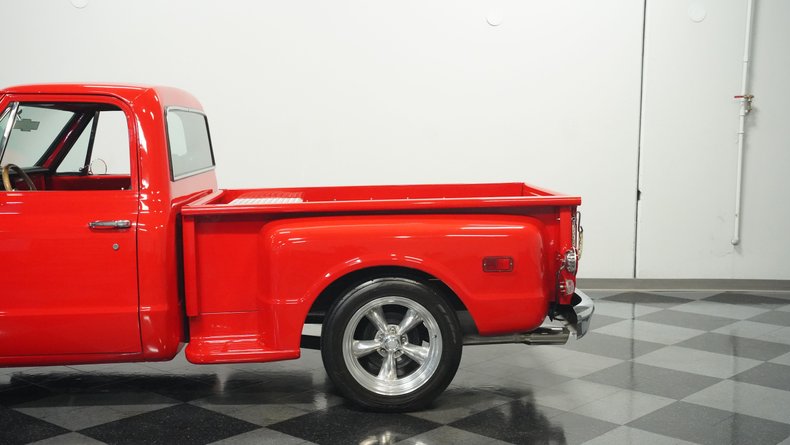 Unknown-C10-1969-Red-Black-5