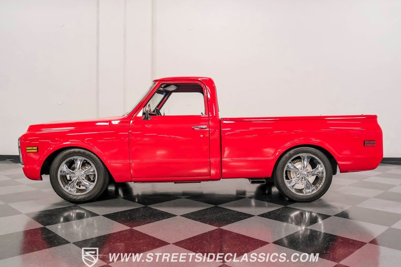 Unknown-C10-1969-Red-Black