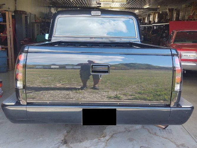 Unknown-C10-1970-Black-2