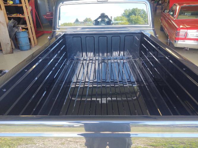 Unknown-C10-1970-Black-4