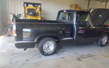 Unknown-C10-1970-Black-5