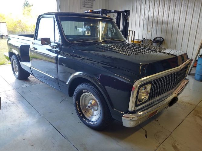 Unknown-C10-1970-Black