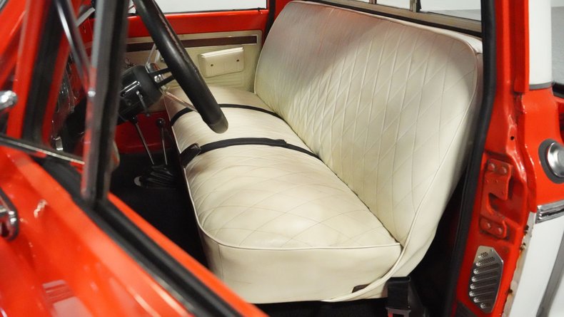Unknown-C10-1970-Orange-White-14