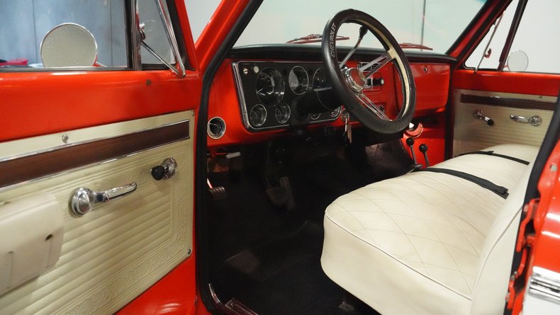 Unknown-C10-1970-Orange-White-3