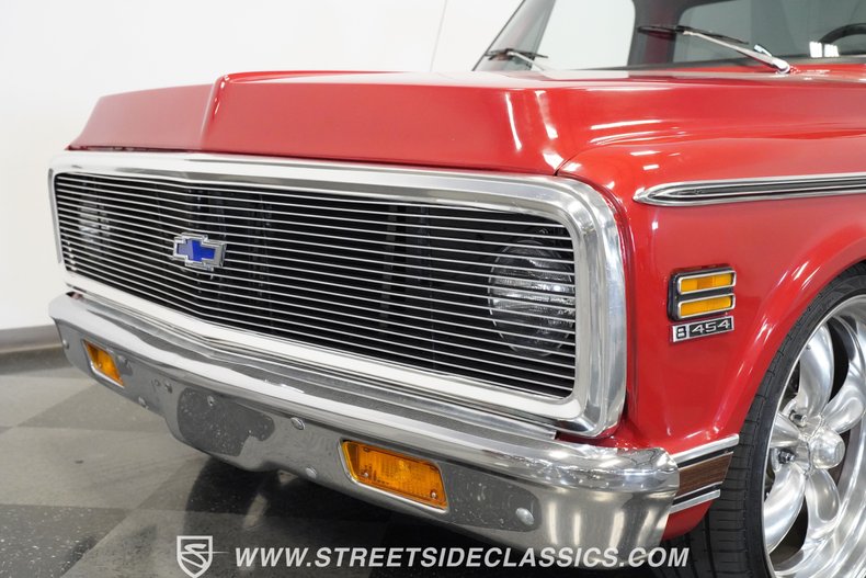 Unknown-C10-1970-Red-Black-12