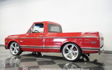 Unknown-C10-1970-Red-Black-16