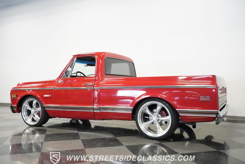 Unknown-C10-1970-Red-Black-16