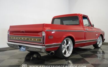 Unknown-C10-1970-Red-Black-30