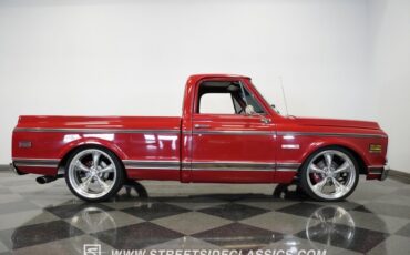 Unknown-C10-1970-Red-Black-32
