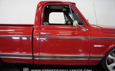 Unknown-C10-1970-Red-Black-37