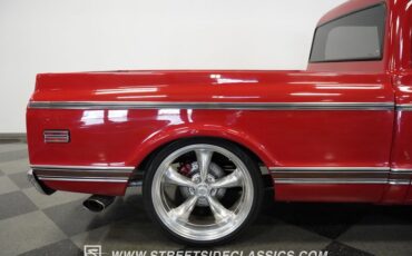 Unknown-C10-1970-Red-Black-38
