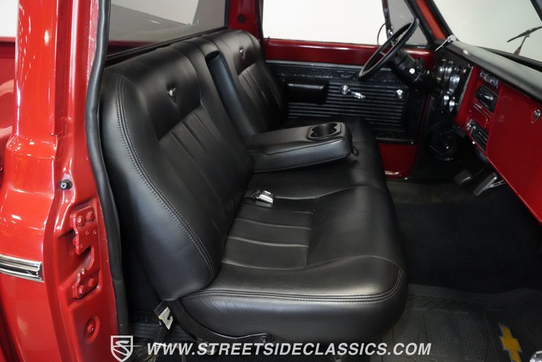Unknown-C10-1970-Red-Black-43