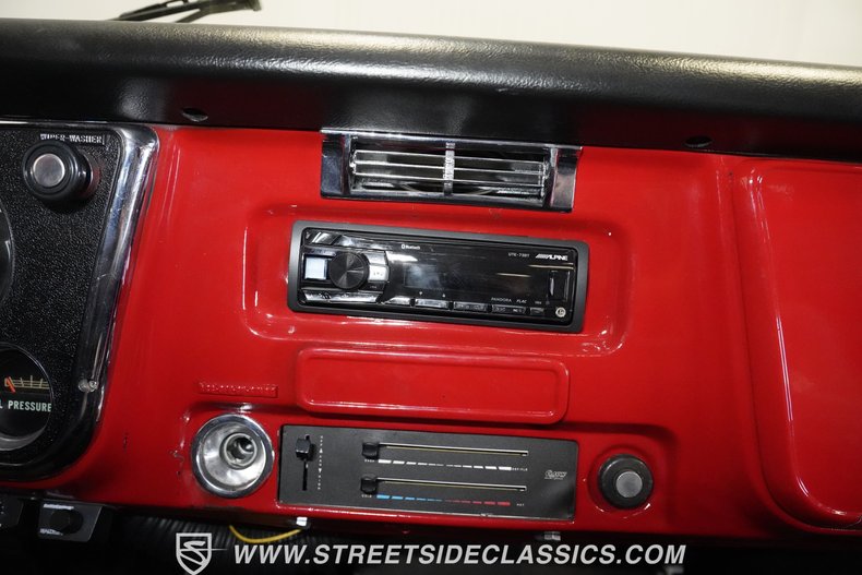 Unknown-C10-1970-Red-Black-47